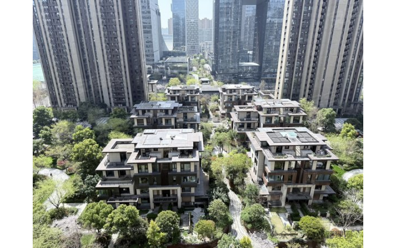 業(yè)委會(huì)考核綠城物業(yè)2025年度工作：扣保證金4萬元