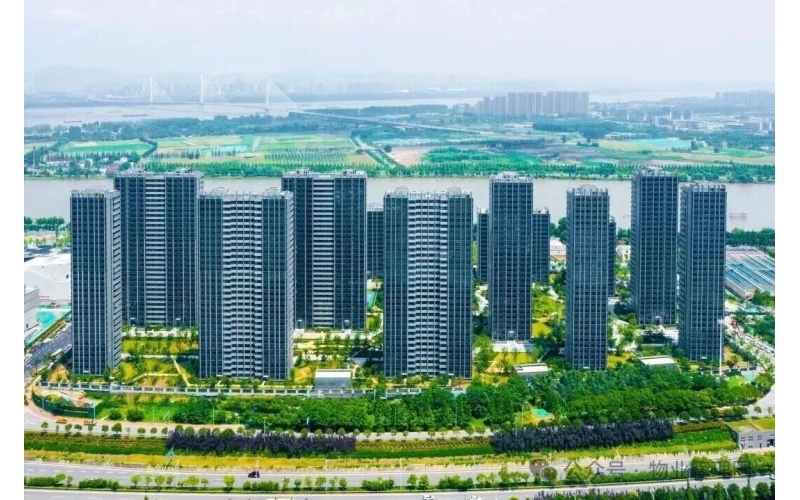 物業公司為什么愿意帶巨資進小區？