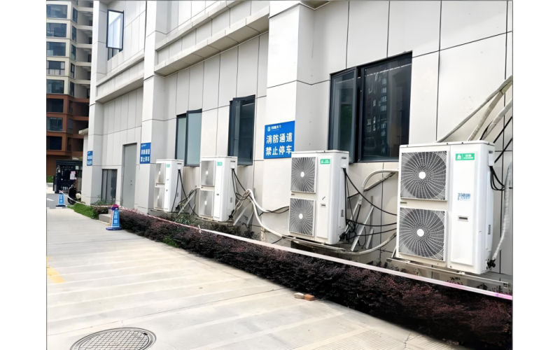 業主因空調水摔倒索賠，物業依規妥善應對